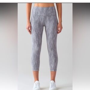 Lululemon Wunder Under Leggings Sz. 2